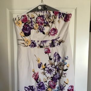 White black house market